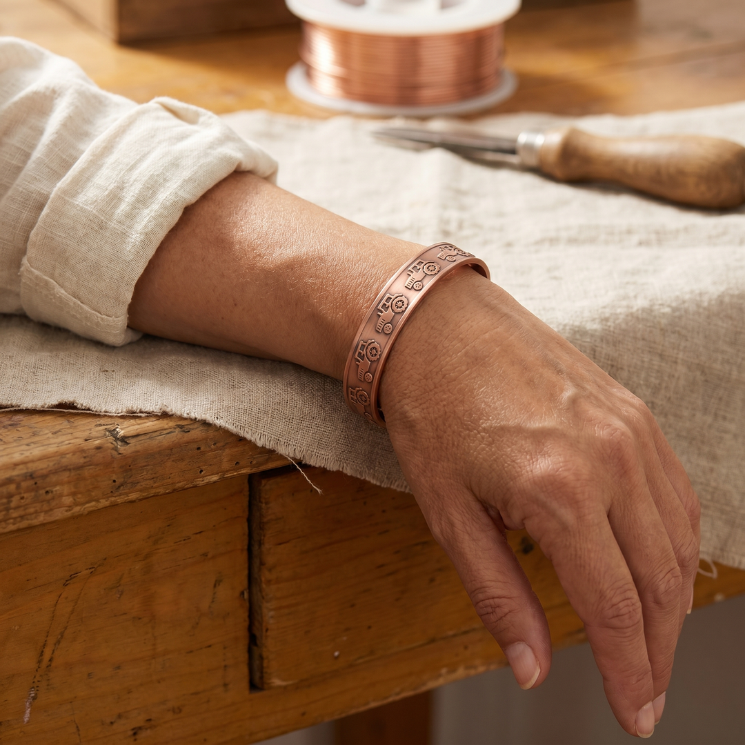 Chloé's Brae Copper Bracelet