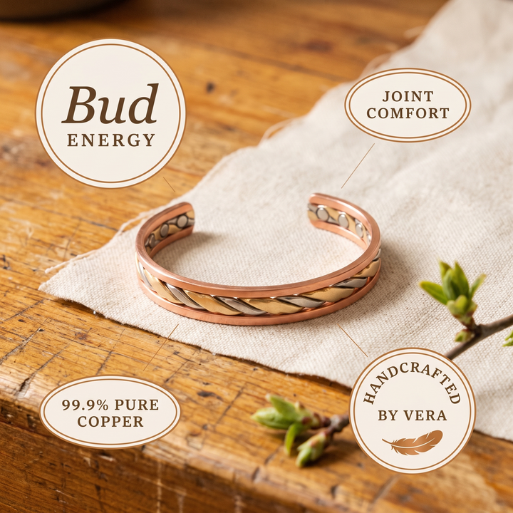 Chloé's Bud Copper Bracelet
